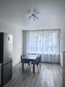 Снять квартиру с большой кухней и с высокими потолками в Ростовской области - изображение 13