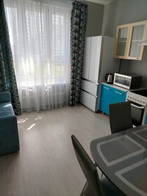 62 м², 2-комнатная квартира 2 100 ₽ в сутки - изображение 142