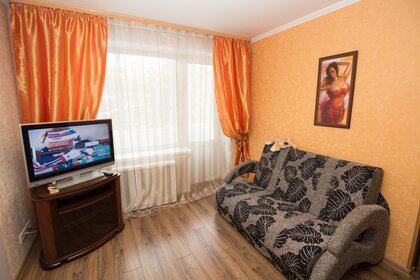 35 м², 1-комнатная квартира 2 500 ₽ в сутки - изображение 102