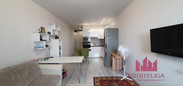 Купить однокомнатную квартиру в квартале «Причал» в Перми - изображение 35