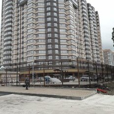 Квартира 42 м², 1-комнатная - изображение 1