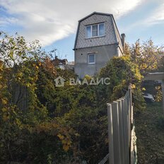 часть дома + 6,7 сотки, участок - изображение 1