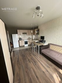 Купить однокомнатную квартиру в монолитном доме в ЖК «Да. Квартал Централь» в Тюмени - изображение 17