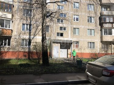 Купить двухкомнатную квартиру в кирпичном доме на улице Октябрьская в Мытищах - изображение 23