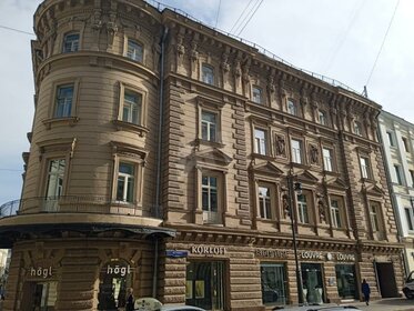 357 м², торговое помещение 2 523 990 ₽ в месяц - изображение 1