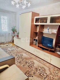 Купить квартиру большую на улице Средний проспект Васильевского острова в Санкт-Петербурге - изображение 2