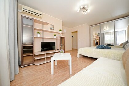35 м², 1-комнатная квартира 1 350 ₽ в сутки - изображение 59