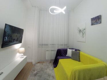 18 м², квартира-студия 3 499 ₽ в сутки - изображение 9