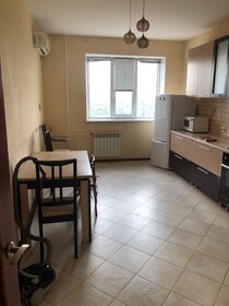 70 м², 3-комнатная квартира 2 900 ₽ в сутки - изображение 17