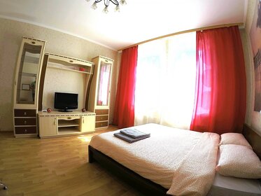 35 м², 1-комнатная квартира 2 300 ₽ в сутки - изображение 90