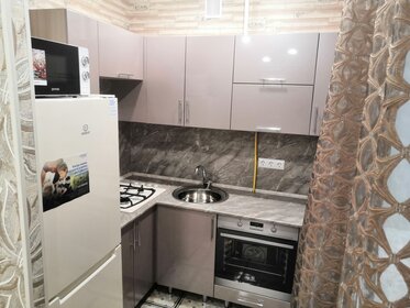 35 м², 1-комнатная квартира 1 700 ₽ в сутки - изображение 46