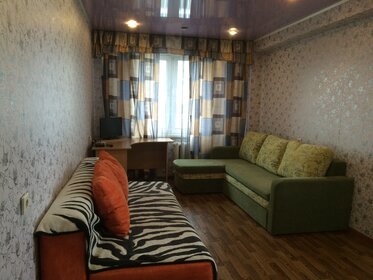 56 м², 2-комнатная квартира 2 200 ₽ в сутки - изображение 33