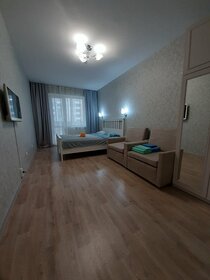 45 м², 1-комнатная квартира 1 700 ₽ в сутки - изображение 39