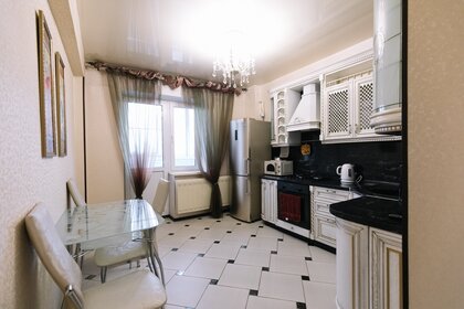 50 м², 1-комнатная квартира 2 500 ₽ в сутки - изображение 61