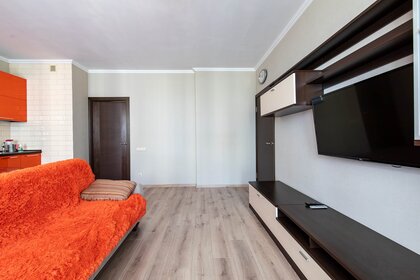 52 м², 2-комнатная квартира 2 500 ₽ в сутки - изображение 58