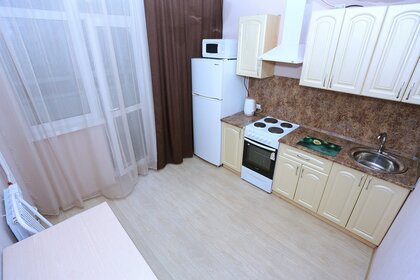 40 м², 1-комнатная квартира 2 200 ₽ в сутки - изображение 40