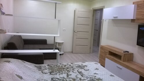 43 м², 2-комнатная квартира 2 600 ₽ в сутки - изображение 31