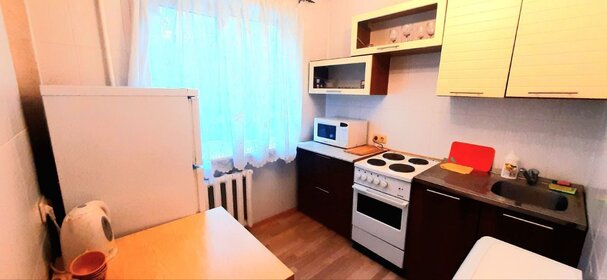 32 м², 1-комнатная квартира 3 400 ₽ в сутки - изображение 58