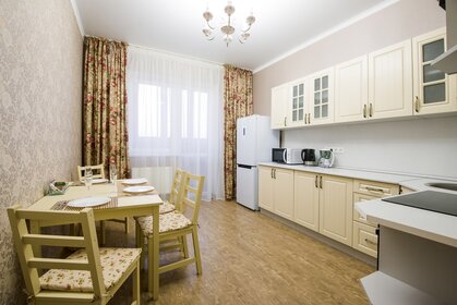 50 м², 1-комнатная квартира 1 600 ₽ в сутки - изображение 34