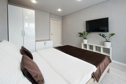 41 м², 2-комнатная квартира 2 300 ₽ в сутки - изображение 76