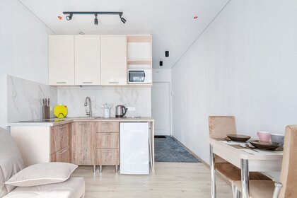 20 м², апартаменты-студия 2 700 ₽ в сутки - изображение 100