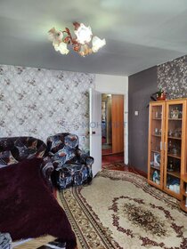 Купить трехкомнатную квартиру с высокими потолками в резиденциях «17/33 Петровский остров» в Санкт-Петербурге и ЛО - изображение 32