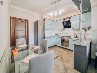 60 м², 2-комнатная квартира 2 700 ₽ в сутки - изображение 78