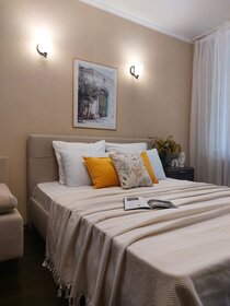 40 м², 1-комнатная квартира 2 200 ₽ в сутки - изображение 95