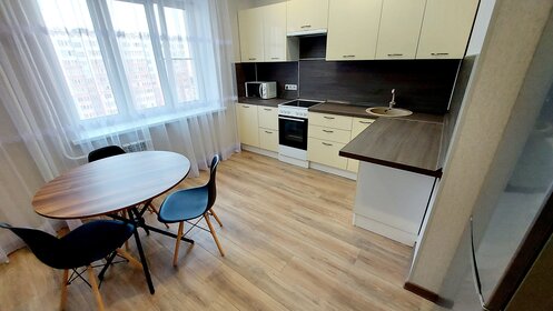 64 м², 3-комнатная квартира 3 500 ₽ в сутки - изображение 85