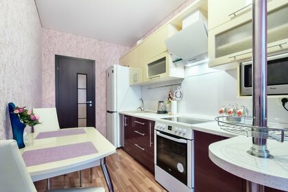 39 м², 1-комнатная квартира 2 200 ₽ в сутки - изображение 52