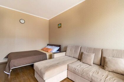 32 м², 1-комнатная квартира 2 300 ₽ в сутки - изображение 117