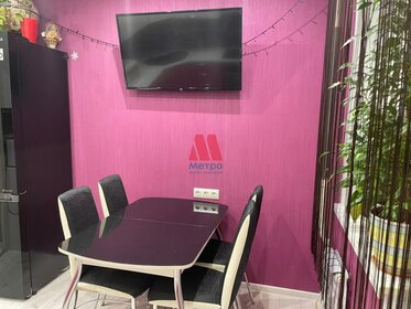 Купить однокомнатную квартиру с высокими потолками у метро Комендантский проспект (фиолетовая ветка) в Санкт-Петербурге и ЛО - изображение 8