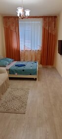 33 м², 1-комнатная квартира 1 300 ₽ в сутки - изображение 36