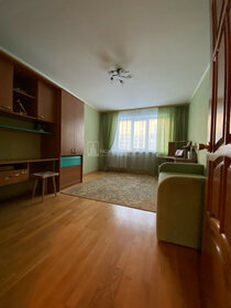 Купить квартиру в брежневке в районе Автозаводский в Тольятти - изображение 2
