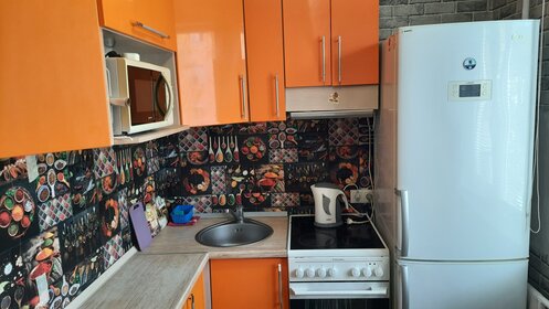 Купить трехкомнатную квартиру с большой кухней у метро Геологическая в Екатеринбурге - изображение 13