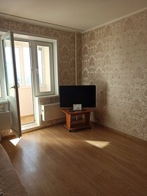 52 м², 1-комнатная квартира 2 700 ₽ в сутки - изображение 22