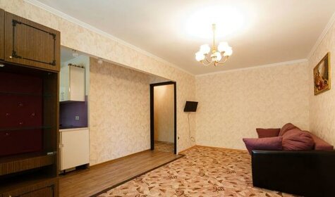 60 м², 2-комнатная квартира 2 600 ₽ в сутки - изображение 70