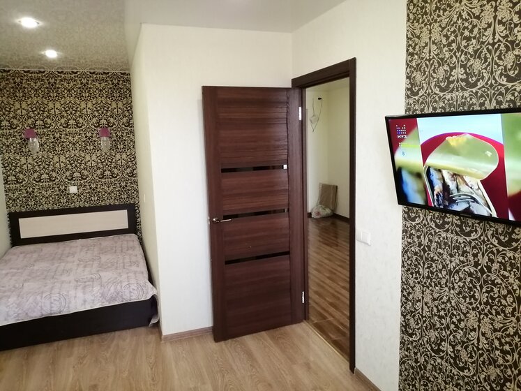 65 м², 2-комнатная квартира 2 500 ₽ в сутки - изображение 1