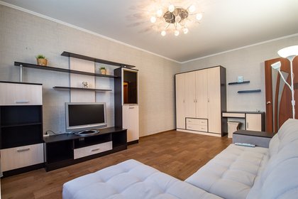 70 м², 2-комнатная квартира 2 500 ₽ в сутки - изображение 100