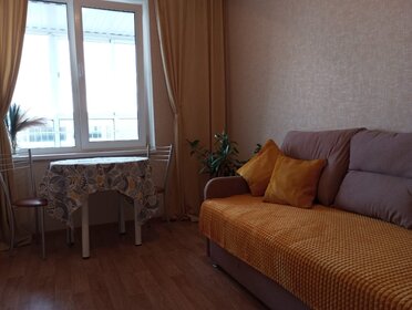 42 м², 1-комнатная квартира 1 800 ₽ в сутки - изображение 39