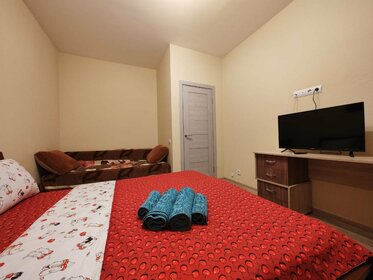 42 м², 1-комнатная квартира 2 200 ₽ в сутки - изображение 127