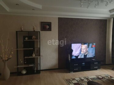 Купить квартиру с раздельным санузлом в районе Приморский в Санкт-Петербурге и ЛО - изображение 40