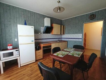 60 м², 2-комнатная квартира 2 700 ₽ в сутки - изображение 67