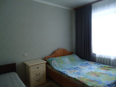 56 м², 2-комнатная квартира 2 200 ₽ в сутки - изображение 39