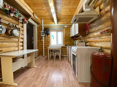 Купить квартиру с большой кухней и с лоджией в Республике Коми - изображение 24