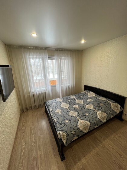 35 м², 1-комнатная квартира 3 500 ₽ в сутки - изображение 1