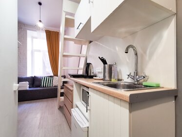 18 м², квартира-студия 1 600 ₽ в сутки - изображение 77