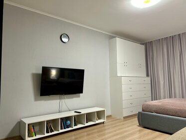 64 м², 2-комнатная квартира 3 800 ₽ в сутки - изображение 9