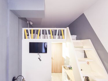 11 м², квартира-студия 2 400 ₽ в сутки - изображение 86