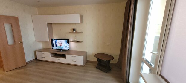 40 м², 1-комнатная квартира 1 800 ₽ в сутки - изображение 39